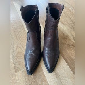 EMANUELE CRASTO Ankle Boots New